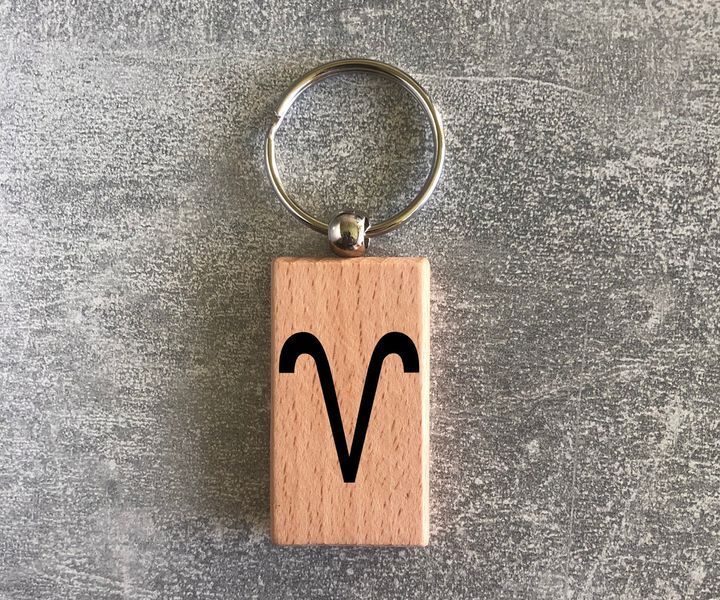 Wooden keychain with the zodiac symbol "Aries"
